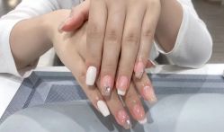 -进巍美甲