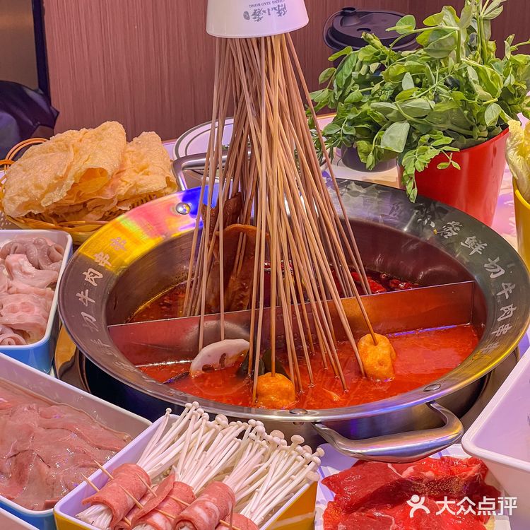 福州新开的！主打鲜切牛肉串串🍢地道成都味