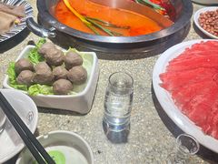 -茅草房·河畔园林火锅