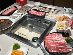 -海底捞火锅鲜切牛肉主题店(长寿路店)