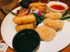明泰谷拼盘-明泰谷泰国餐厅(正大广场店)