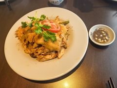 -大头虾越式风味餐厅(光明广场店)