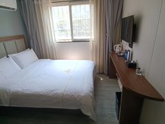 -德全心悦酒店(北京金台路地铁站店)