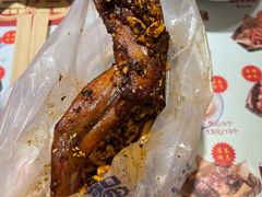 勾魂兔腿-鑫记婆婆兔·成都特产·兔头手撕兔(太古里店)