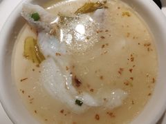 -江渔儿酸菜鱼·拔草餐厅(虎门君乐汇店)