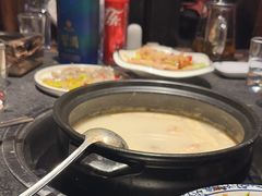 -大匠工房古船木艺术餐厅·猪肚鸡专门店(长白仙岛店)