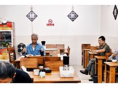 大堂-上海特色小笼店(铁岭路90弄小区店)