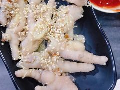 沙姜鸡脚-黄师奶甜品店