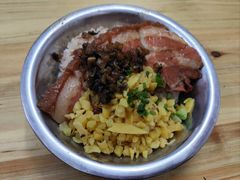 -梁阿婆廿年老牌扣肉糯米饭