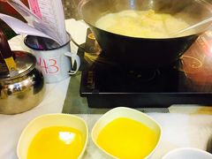 -鲜入围煮花胶鸡海鲜火锅