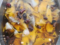 -鑫巴蜀小镇 · 水煮鱼专研店(玉桥店)