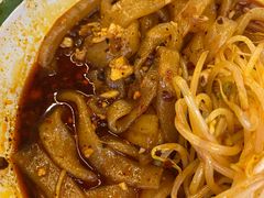 -拈签一笑黄牛肉辣卤串串
