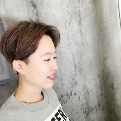 -Miracle集简美发沙龙