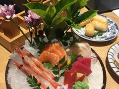 -枝魯枝魯自助料理