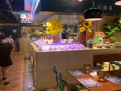 大堂-亚马逊环球美食百汇(新城吾悦广场店)