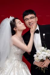 -雪中彩影婚纱摄影·微光艺术中心