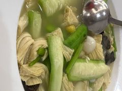 -泉龙渔村·粤式早茶·金牌烧鹅(中山三乡店)