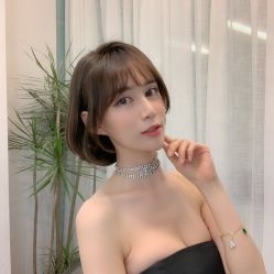 -AYO SALON