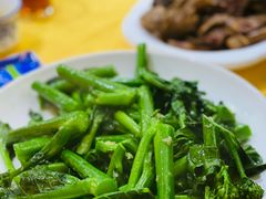 蒜蓉炒芥蓝-众源美食(光复阁店)