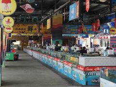 -三亚火车头万人海鲜广场