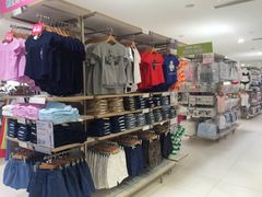 2.19号周-优衣库(青岛伟东乐客城店)