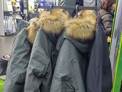 -迪卡侬(西三旗店)