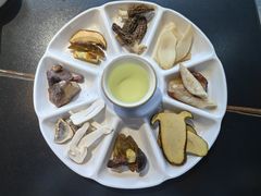 -野菌皇海景野生菌火锅(滨海大道店)