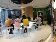 等位区-奈雪的茶(凯德新都心店)