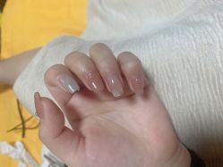 -槿里日式美甲工作室