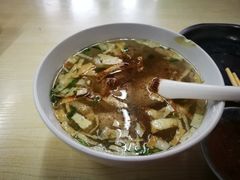 小馄饨-黄阿姨锅贴大王(万航渡路店)