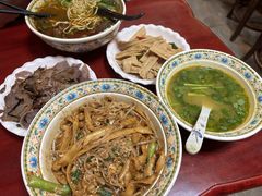-金杨拉面王小吃面馆·牛三宝面·红烧牛肉粉