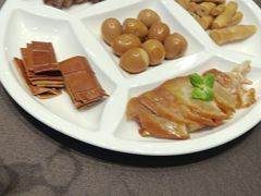 -香山湖家家宴(中山陵店)
