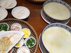 -香麒园·过桥米线·南湖雅宴