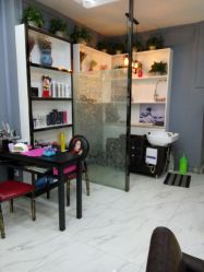 -DL HAIR SALON