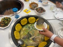 -鲁员外地锅鸡地锅鱼(古墩路店)