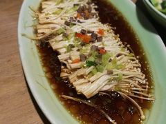 牛肉粒扒金针菇-新白鹿餐厅(城西银泰城店)