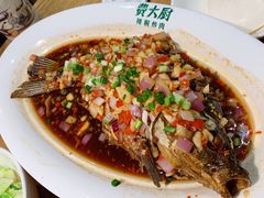 -费大厨辣椒炒肉(万家丽一店)