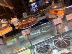 面包甜点陈列柜-黑草莓(重庆路店)
