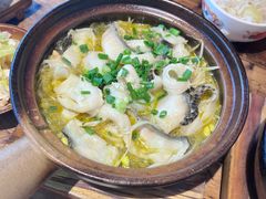 -有红鸡毛店·砂锅菜(抚琴夜市店)