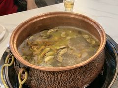 -菌海森林·非遗野生菌火锅(西山区滇池路摩根道店)