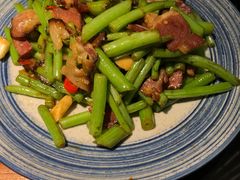 芦蒿炒腊肉-吃饭皇帝大(赛格国际店)