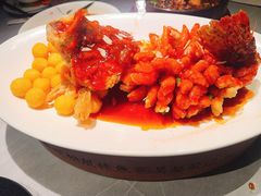 -吴越荣记苏州菜·松鼠桂鱼100%活鱼现做(斜塘老街店)