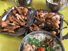 鸡腿肉-齐记土鸡米线