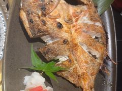 -山川小町·极番烧肉(新地假日广场店)