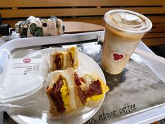 椰椰拿铁-COSTA COFFEE(武汉天地店)