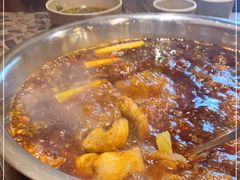-肖肖酸萝卜鱼火锅(总店)