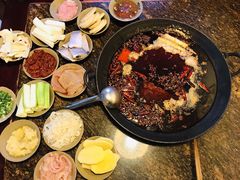 -星鸿社重庆老火锅(燃灯寺分店)