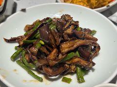 -关东小磨东北菜(漕河泾印象城店)