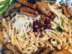 -镇南锅盖面馆(解放路店)