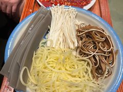 -周小明火锅(黑金冠社区店)